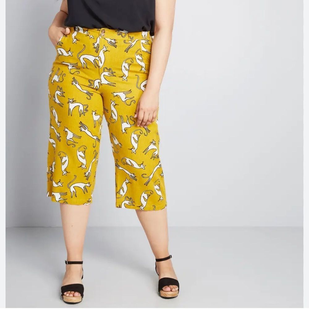ModCloth Women’s cropped Mustard Cat novelty Print linen blend Pants size 2 EUC! - Picture 2 of 15
